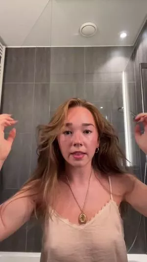 Holly Taylor / actress / holly_taylor / hollytaylor97 / lilydarling фото голая #0041