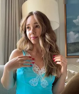 Holly Taylor / actress / holly_taylor / hollytaylor97 / lilydarling фото голая #0055