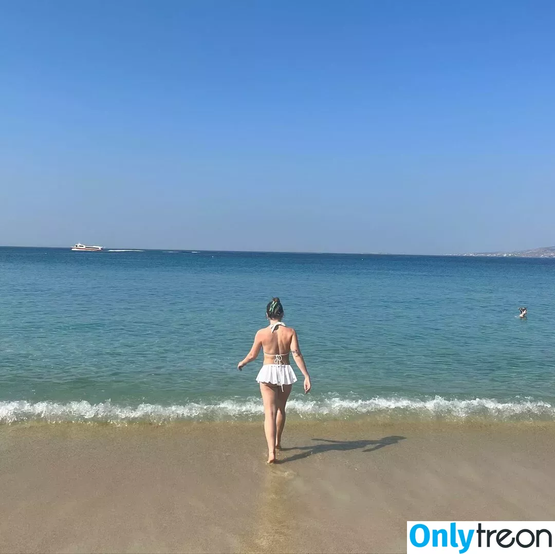Holly Taylor голая photo #0047 (actress / holly_taylor / hollytaylor97 / lilydarling)