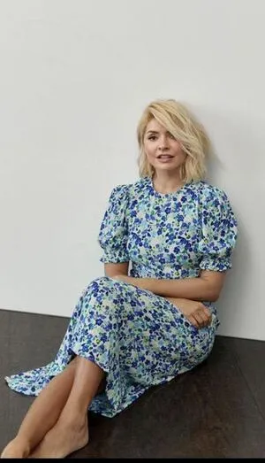 Holly Willoughby / hollywilloughby фото голая #0144