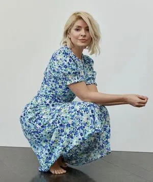 Holly Willoughby / hollywilloughby фото голая #0145