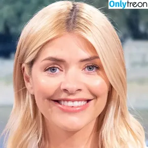 Holly Willoughby / hollywilloughby фото голая #0641