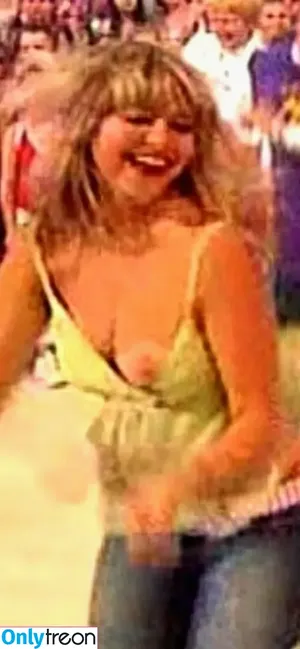 Holly Willoughby / hollywilloughby nude photo #0654