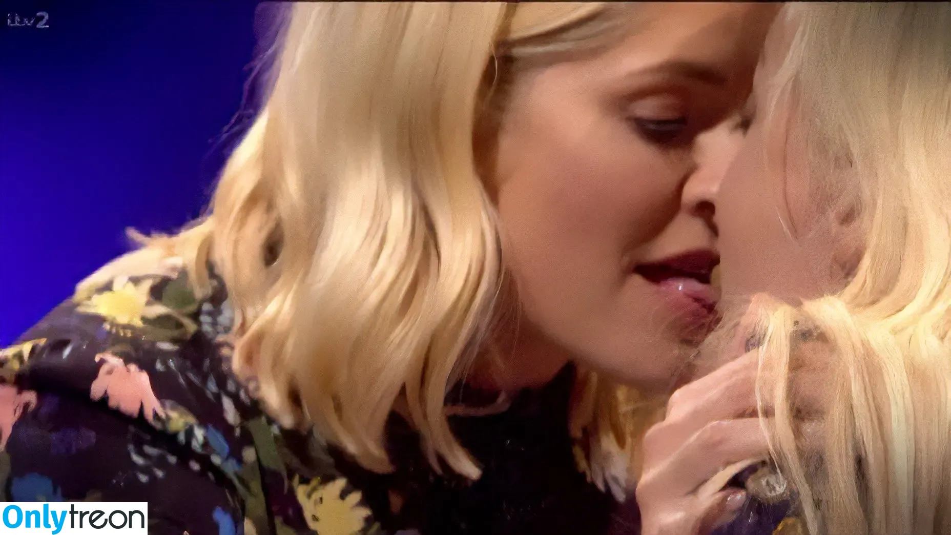 Holly Willoughby nude photo #0655 (hollywilloughby)