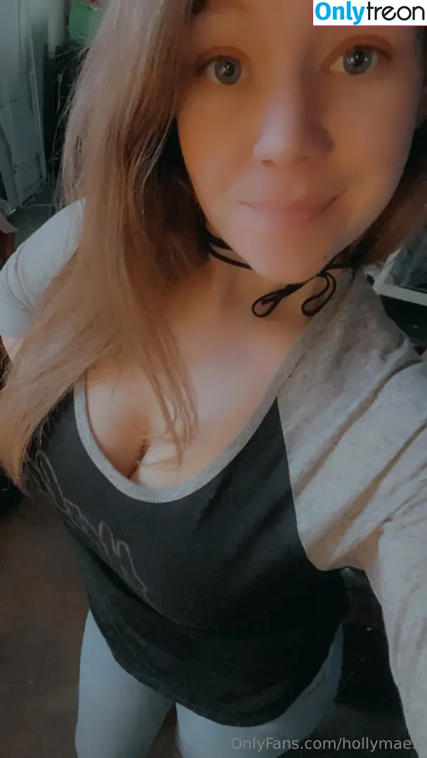 hollymae3 nude photo #0021 (holymaze)