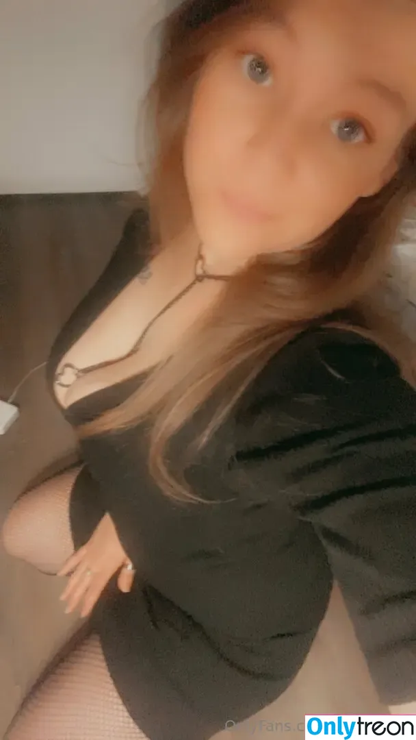 hollymae3 nude photo #0034 (holymaze)