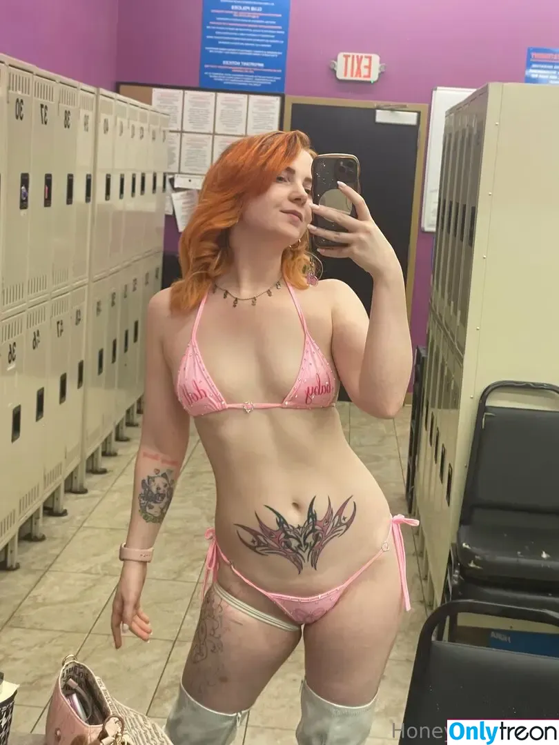 Honeybunnycos nude photo #0191 (Daisy Cakes / honeybunnycos0 / hunnybunnycos / monetspeachcos)