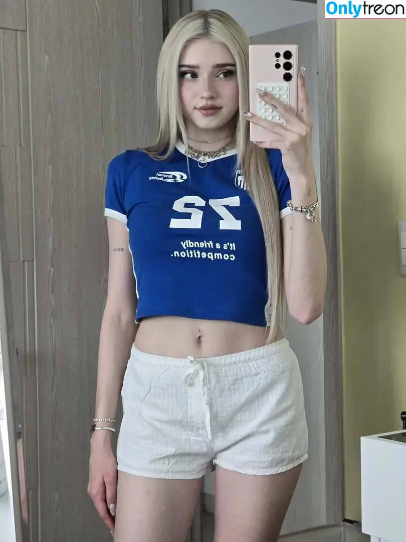HoneyPuu nude photo #1209 (HoneyPuu)