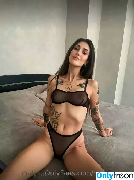 honney_aly nude photo #0109 (_.honneyy)