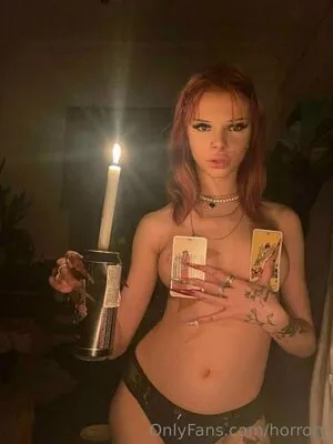  nude photo #0004