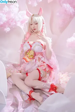 Hoshilily / hoshilily1 / hoshilily_cos / 星之迟迟 nude photo #2339