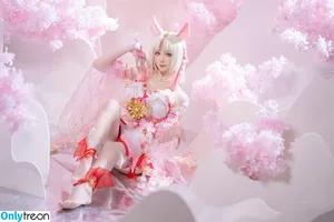 Hoshilily / hoshilily1 / hoshilily_cos / 星之迟迟 nude photo #2340