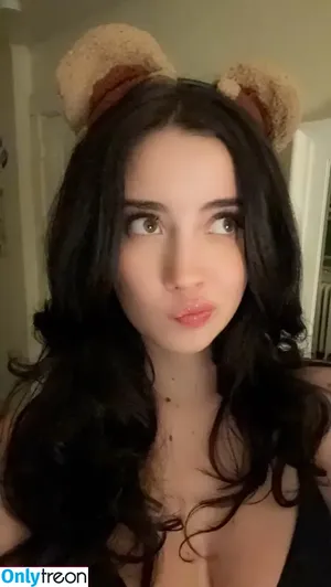 Hotblockchain / Emily Cocea / cryptobaddie1 / Hotblockchain nude photo #0044