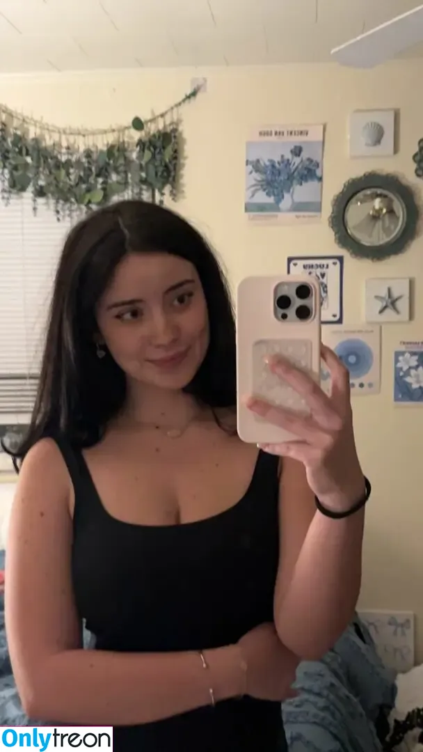 Hotblockchain / Emily Cocea / cryptobaddie1 nude photo #0005 (Hotblockchain)