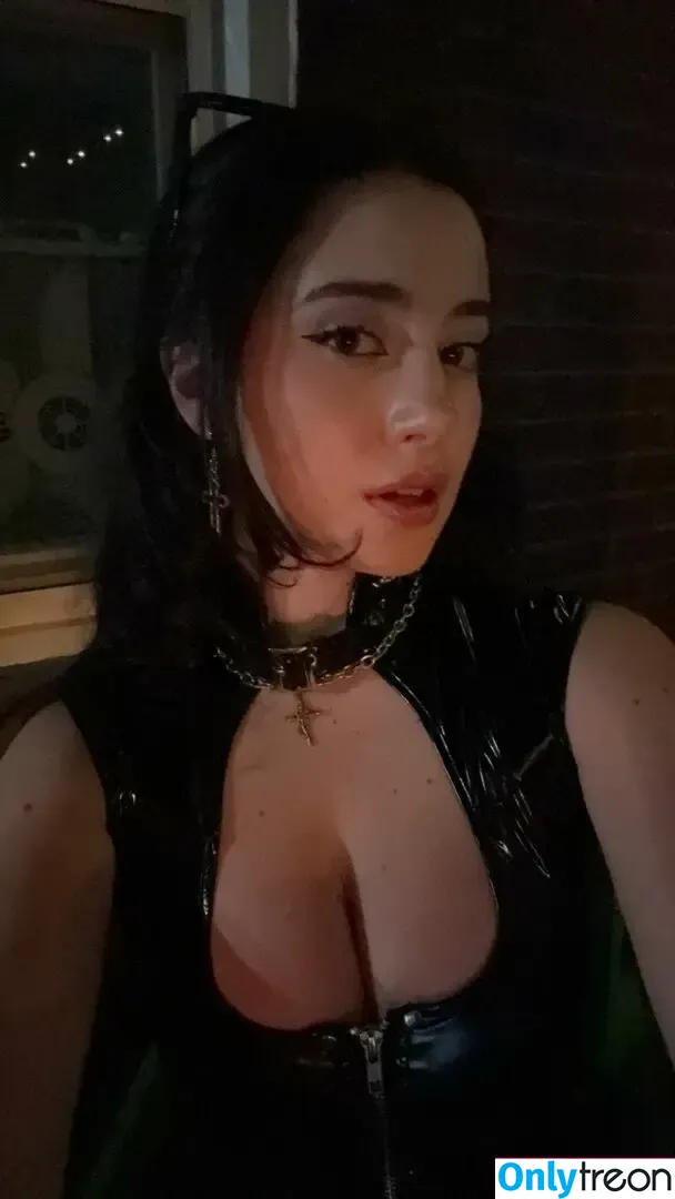 Hotblockchain / Emily Cocea / cryptobaddie1 nude photo #0012 (Hotblockchain)