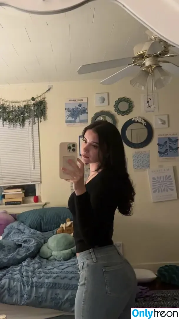 Hotblockchain / Emily Cocea / cryptobaddie1 nude photo #0048 (Hotblockchain)