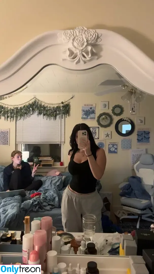 Hotblockchain / Emily Cocea / cryptobaddie1 nude photo #0064 (Hotblockchain)