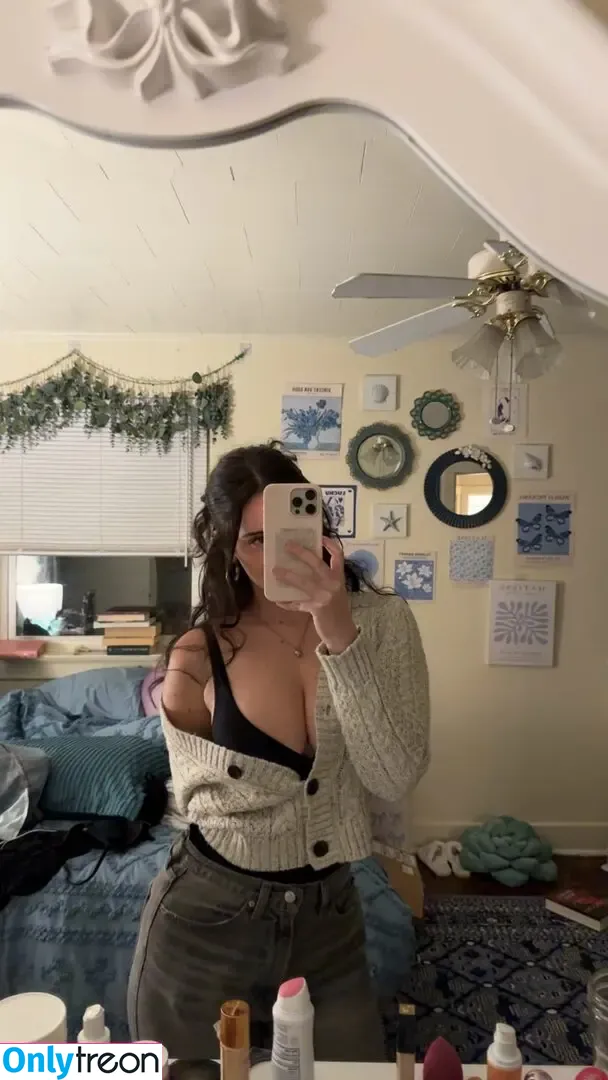 Hotblockchain / Emily Cocea / cryptobaddie1 nude photo #0073 (Hotblockchain)