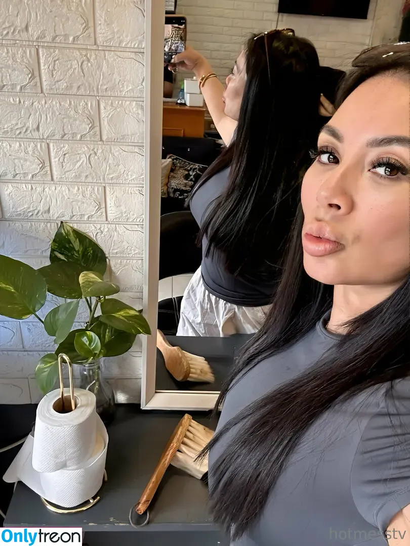 hotmesstv nude photo #0119 (hotmesstv)