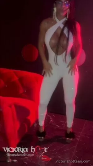 Hotwife Victoria / eu_victoriavic / hotwife_victoriaa фото голая #0077