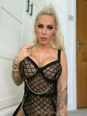 Hotwifey / Daisy Rae / Daisy15 / Daisy_Raexx / coraliedaisy_x / husbandhotwifeyx nude photo #0140