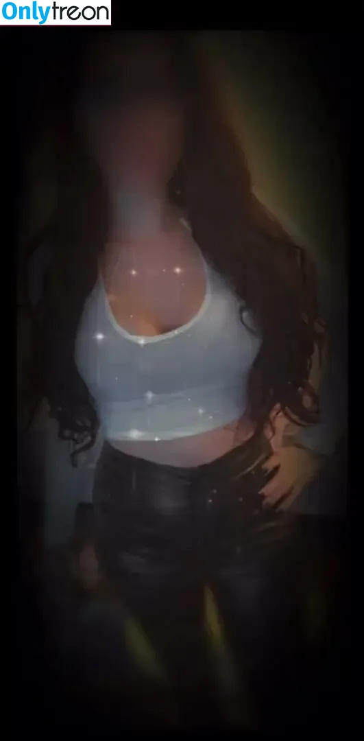 Hotwives XXX голая photo #0628 (hotwifeemma / katiejaneuk)