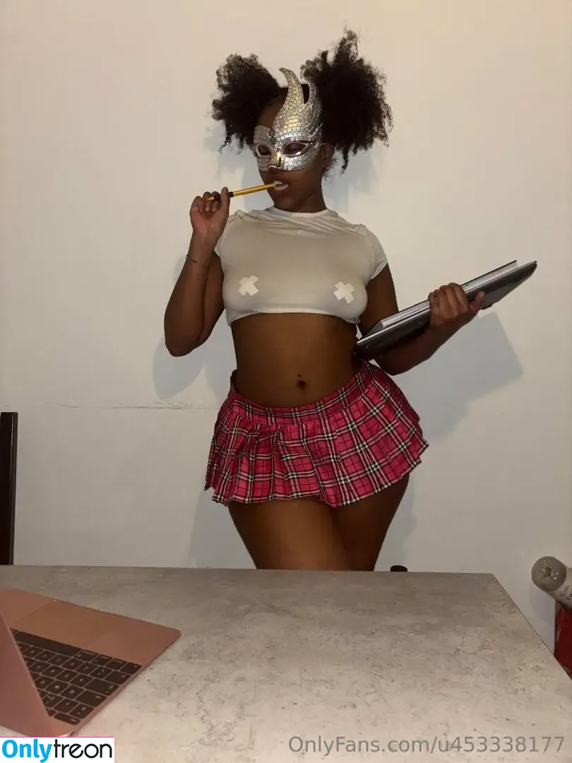 Hourglassebony23 nude photo #0044 (hourglassebony_)