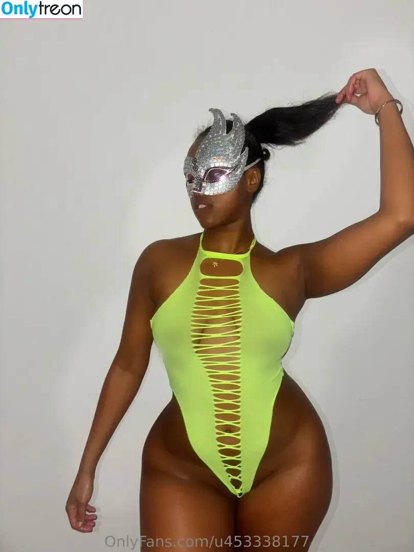 Hourglassebony23 nude photo #0075 (hourglassebony_)