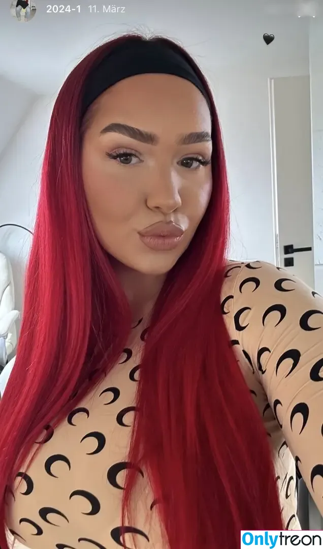 hrvaaticaa nude photo #0006 (hrvaaticaa)