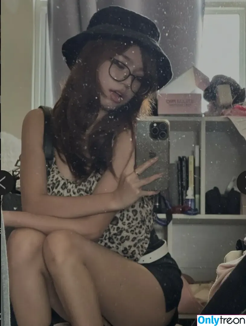Hsimingg nude photo #0039 (Mimingg / arming)