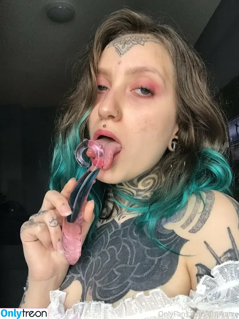 httpkatze nude photo #0021 (http.katze.meow)