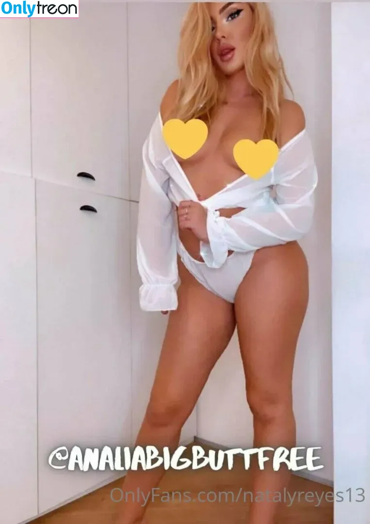 Huge Tits Nataly голая photo #0001 (Nataly_reyes_26 / natalyreyesmedia / natalyreyesofficial)