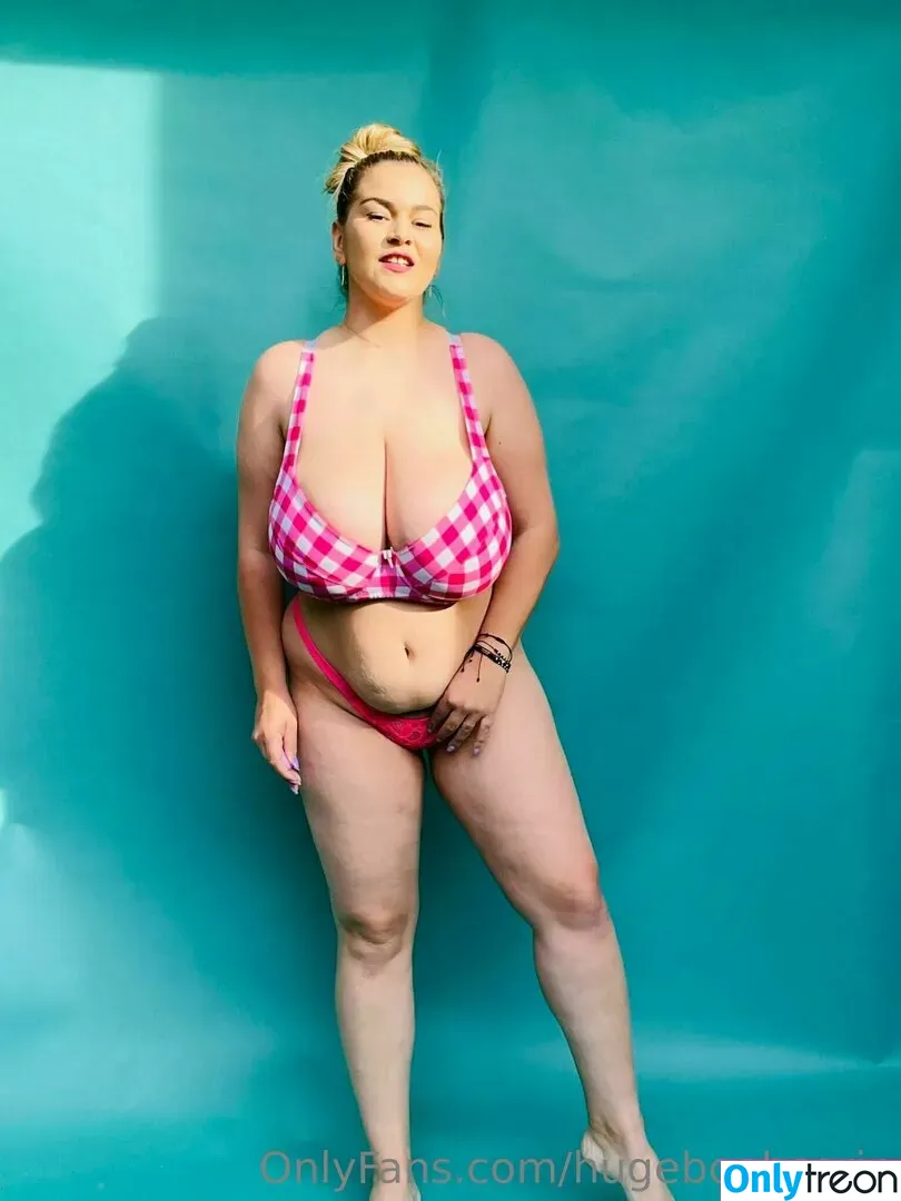 hugeboobserin nude photo #0240 (hugeboobserin)