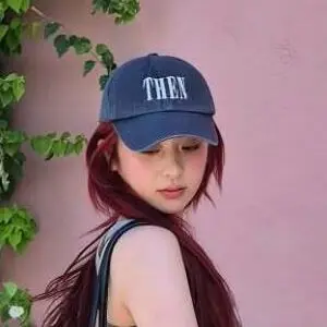 Huh Yunjin 허윤진 page
