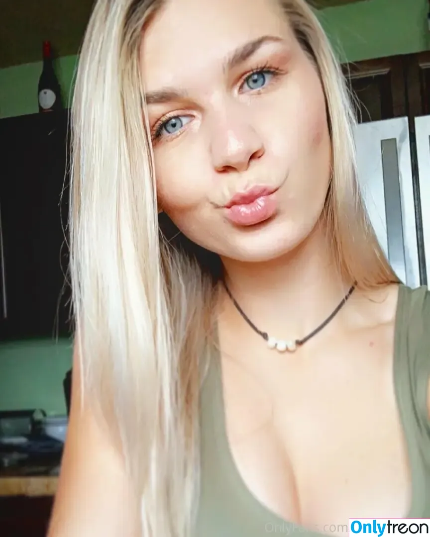 hunnyxoxo2 nude photo #0005 (hunnyxo)