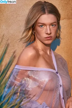 Hunter Schafer / hunterschafer nude photo #0781