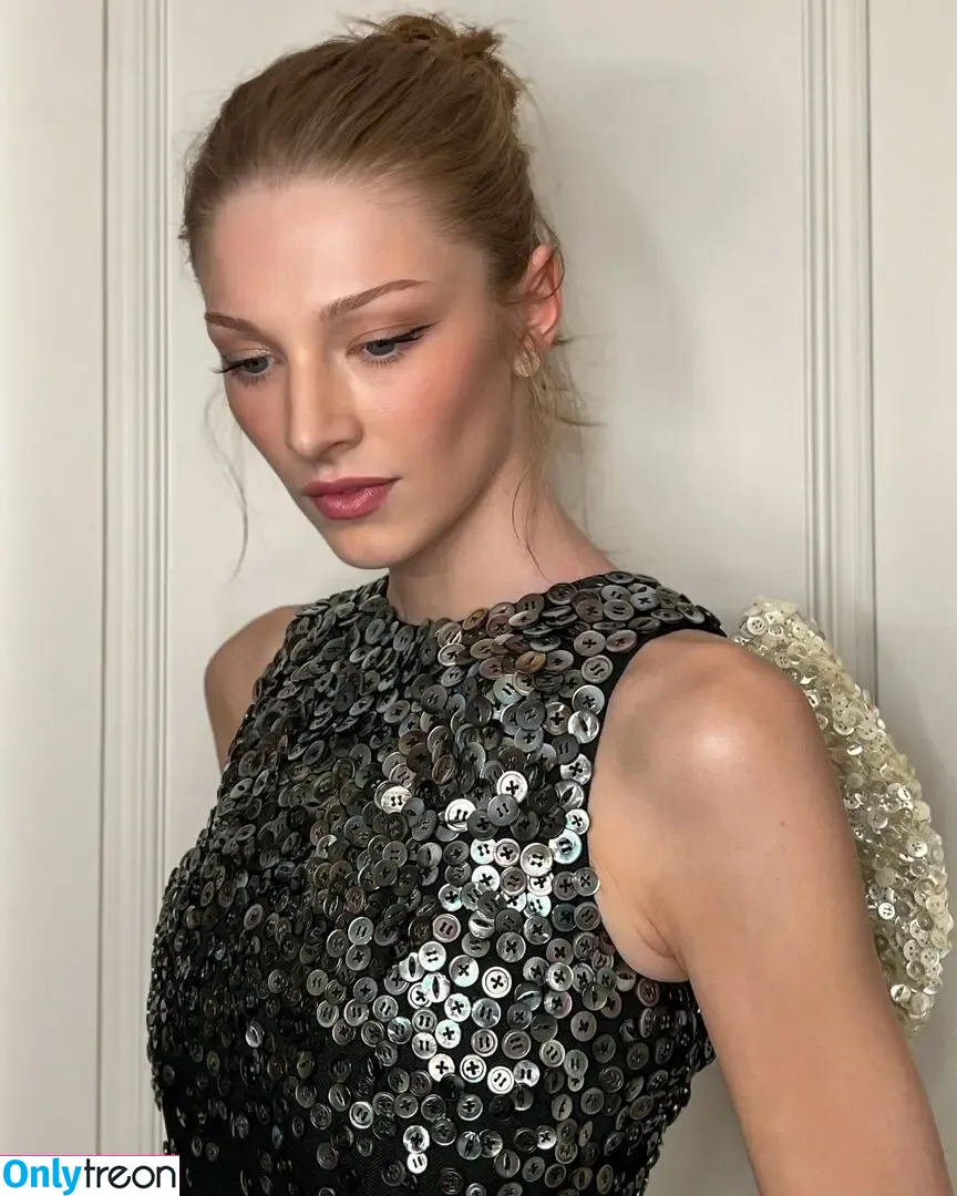 Hunter Schafer nude photo #0685 (hunterschafer)
