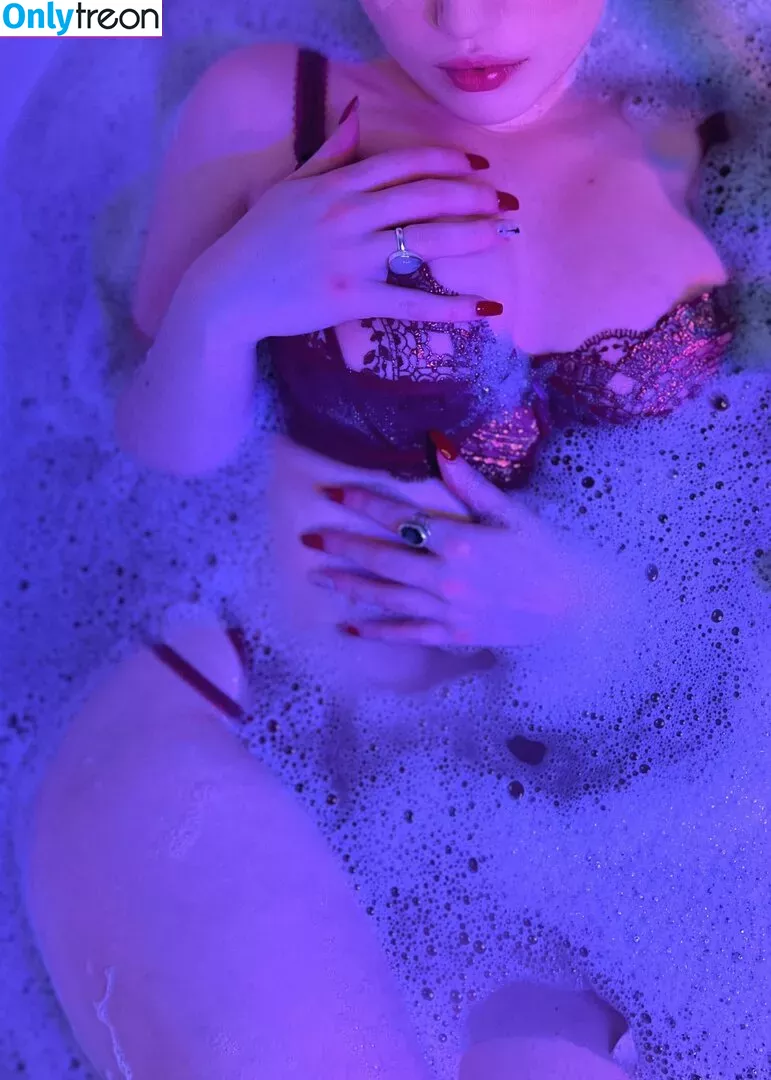 HuntrssWizard голая photo #0184 (Wizard / lunamothx)
