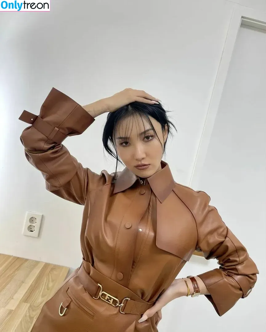 Hwasa голая photo #0001 (_mariahwasa)