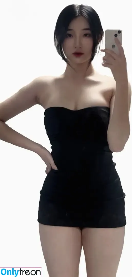 hxejng222 nude photo #0012 (혜정잉)