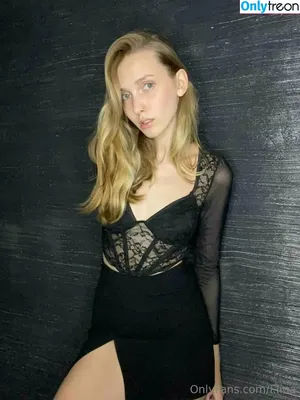  nude photo #0034