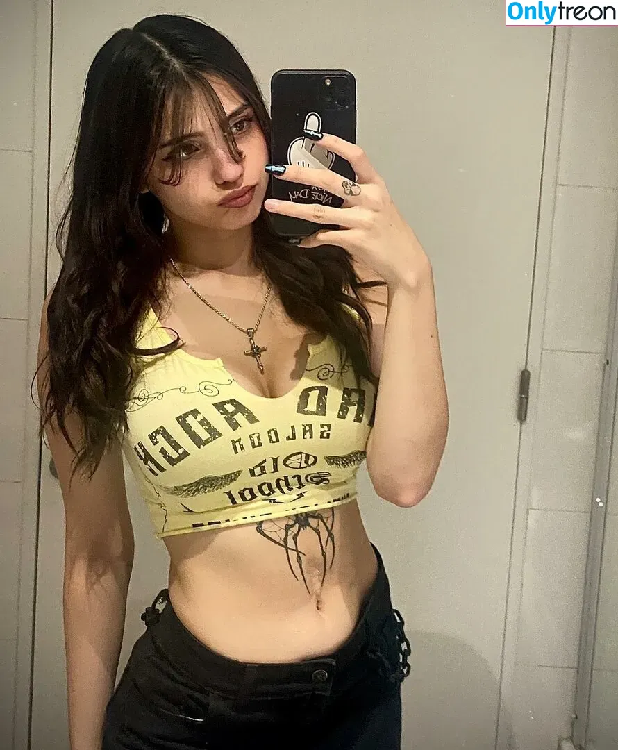 iaaras2 nude photo #0104 (iaara_182 / iaaras)