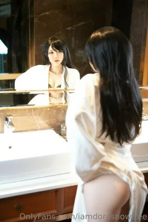 iamdorasnowfree / iamdorasnow nude photo #0320