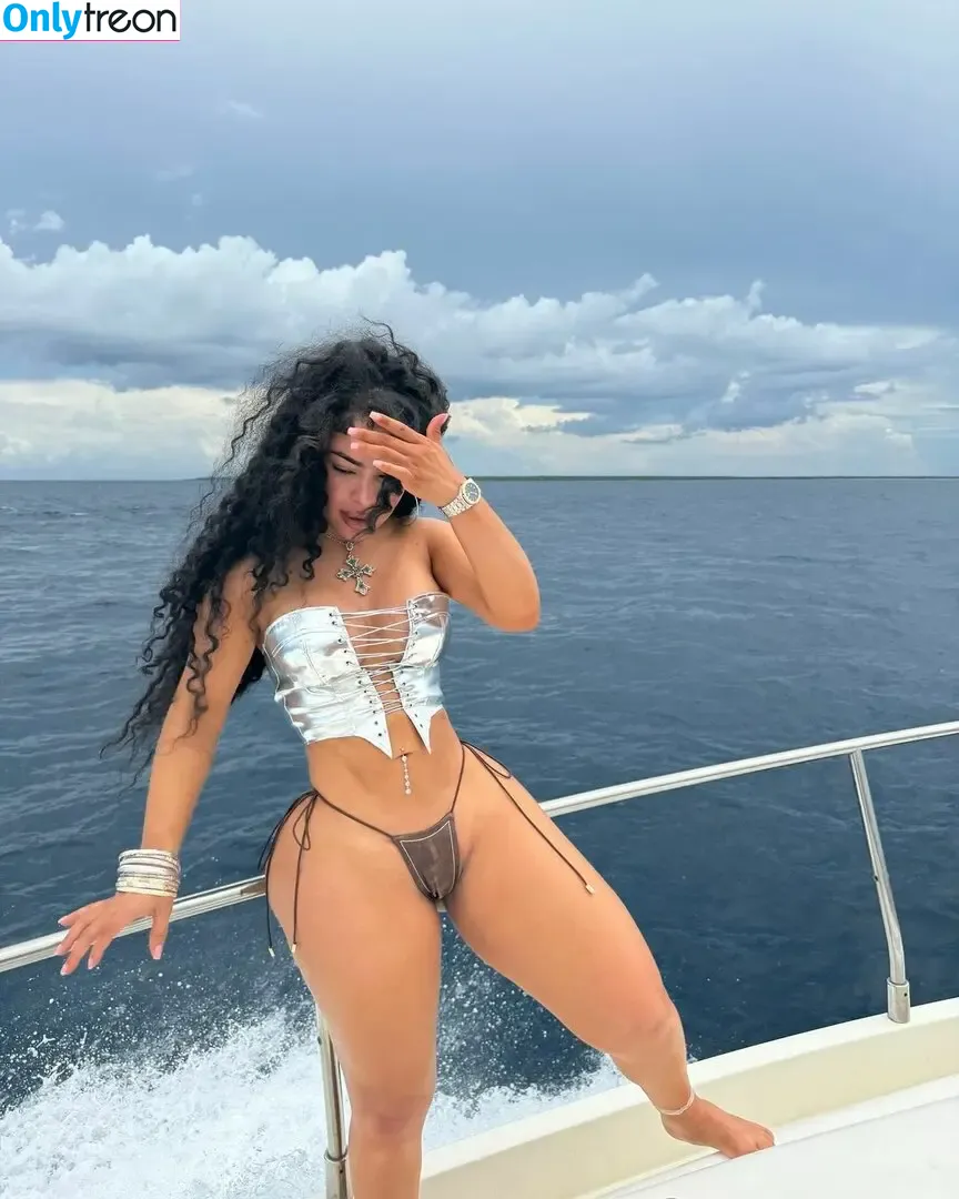 iamgianka14 nude photo #0016 (JoVianca Rodriguez / gianka / gianka14 / iamgianka)