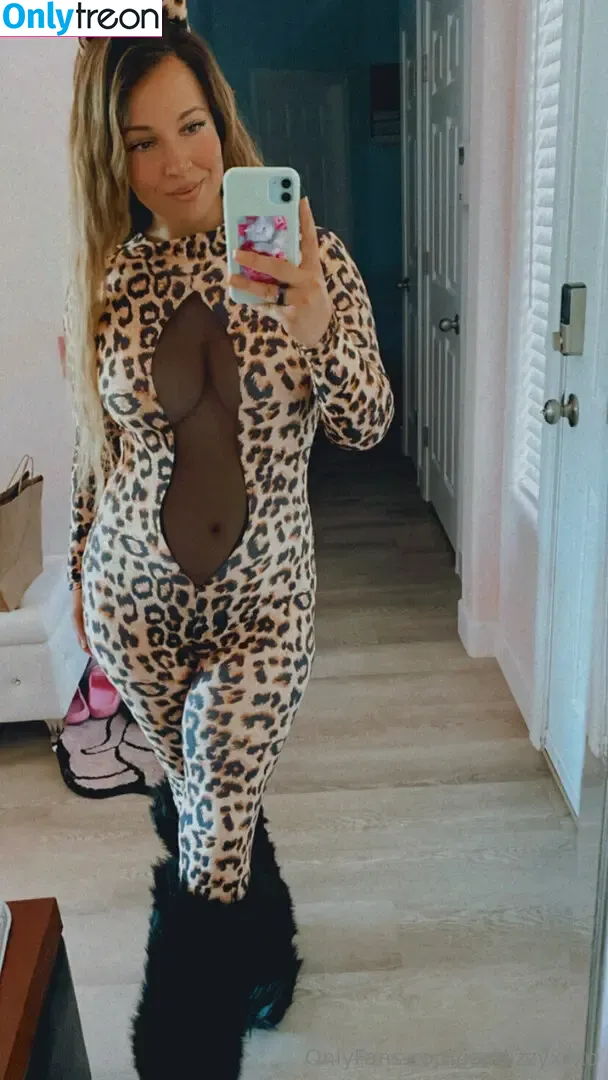 iamlizzyxoxo nude photo #0077 (lizzyvalentinexoxo)