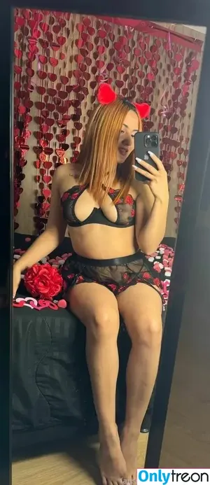 iamqueenjaii / iamqueenolizia nude photo #0900