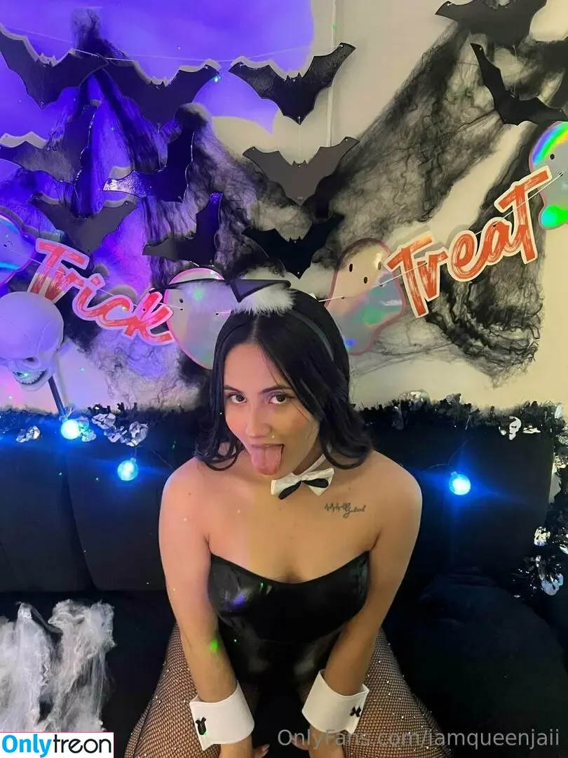 iamqueenjaii nude photo #0728 (iamqueenolizia)