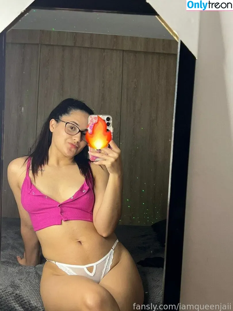 iamqueenjaii nude photo #0846 (iamqueenolizia)
