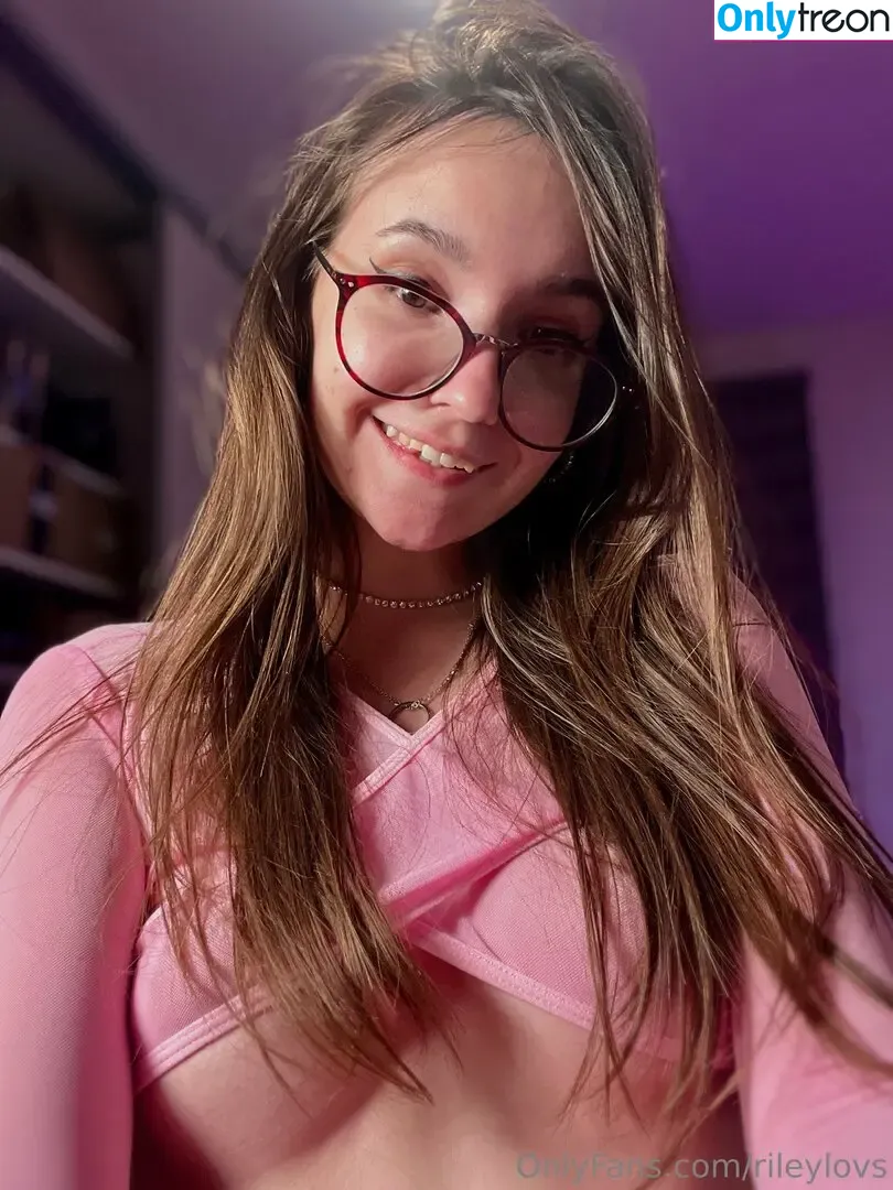 iamrileygrey nude photo #0044 (iamriley4)
