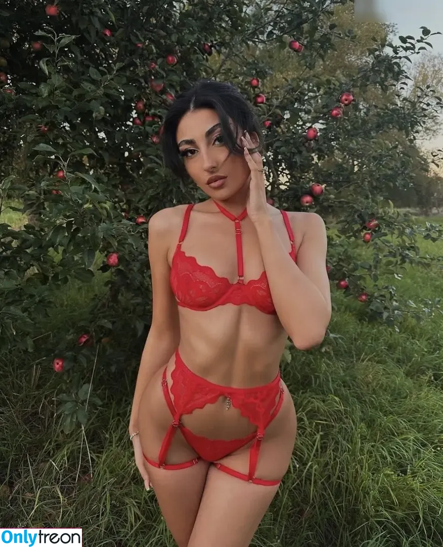 iamrufeida nude photo #0062 (iamrufeida)